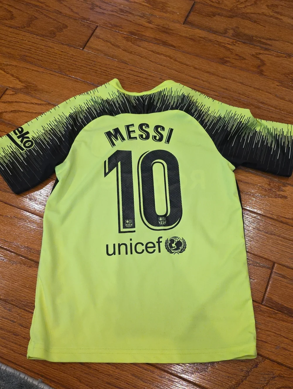 Messi Soccer Jerseys- Various Boys Sizes